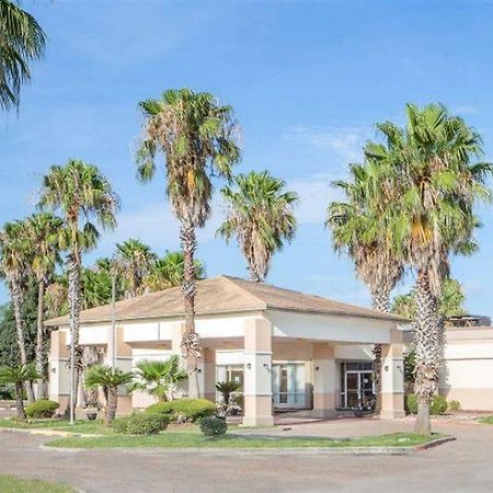 Days Inn By Wyndham Alice Exterior photo